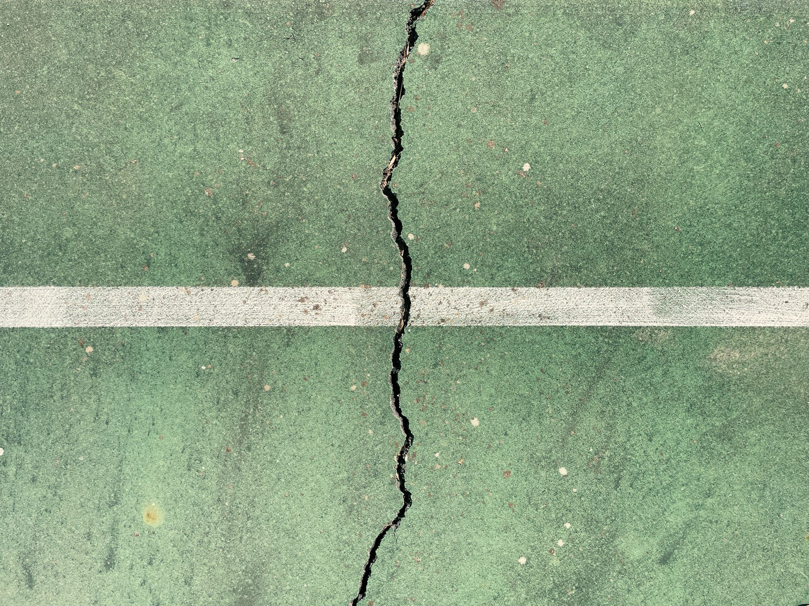 Mesquer en alerte : Propriétaires, vos fissures pourraient vous coûter cher !