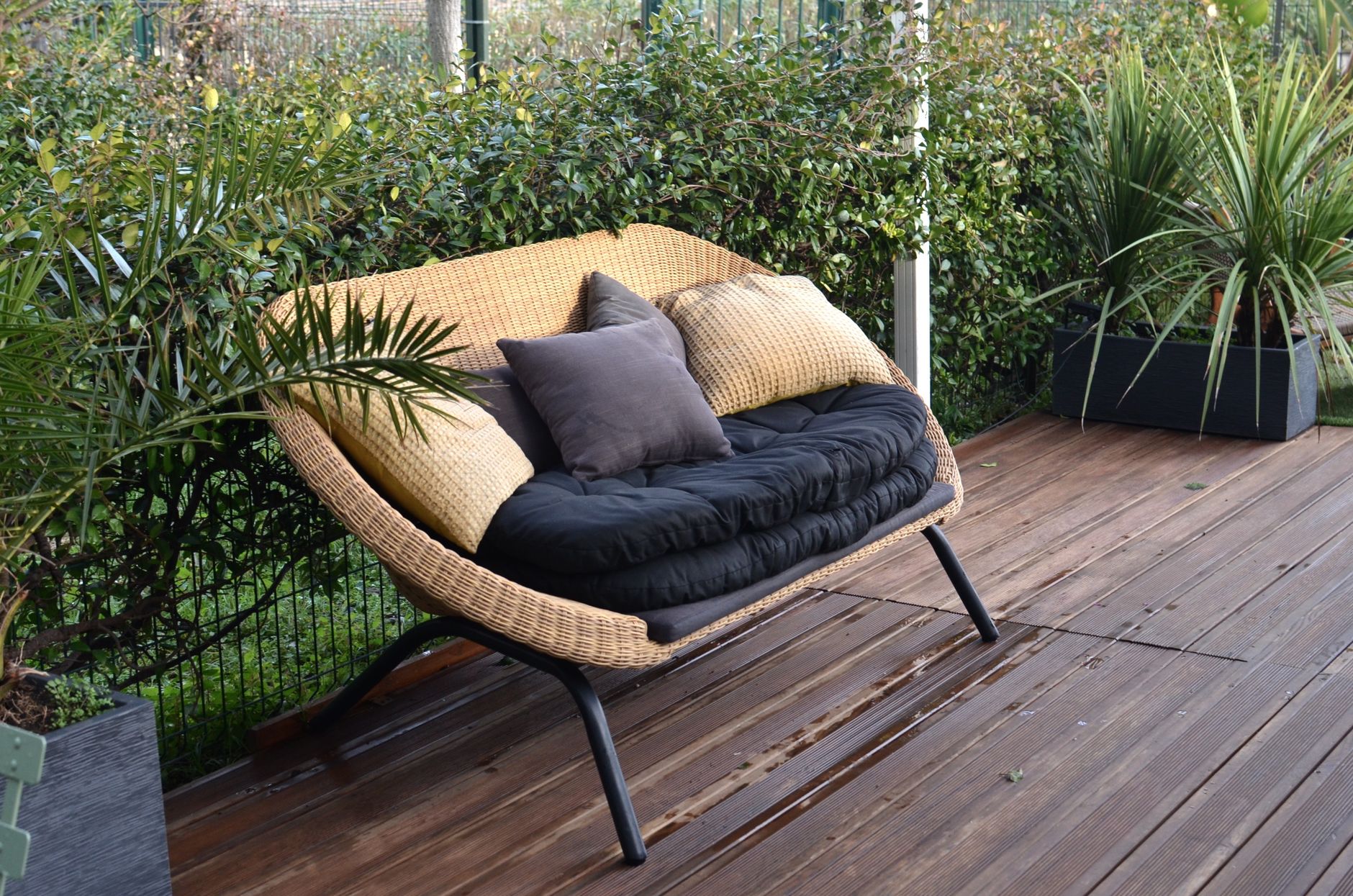 Un produit à 30 centimes pour nettoyer votre terrasse efficacement