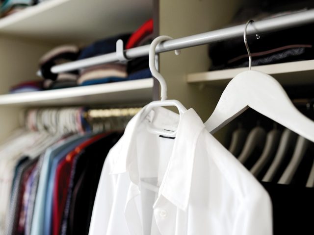 Vêtements en fibres naturelles : comment bien les entretenir pour qu’ils durent