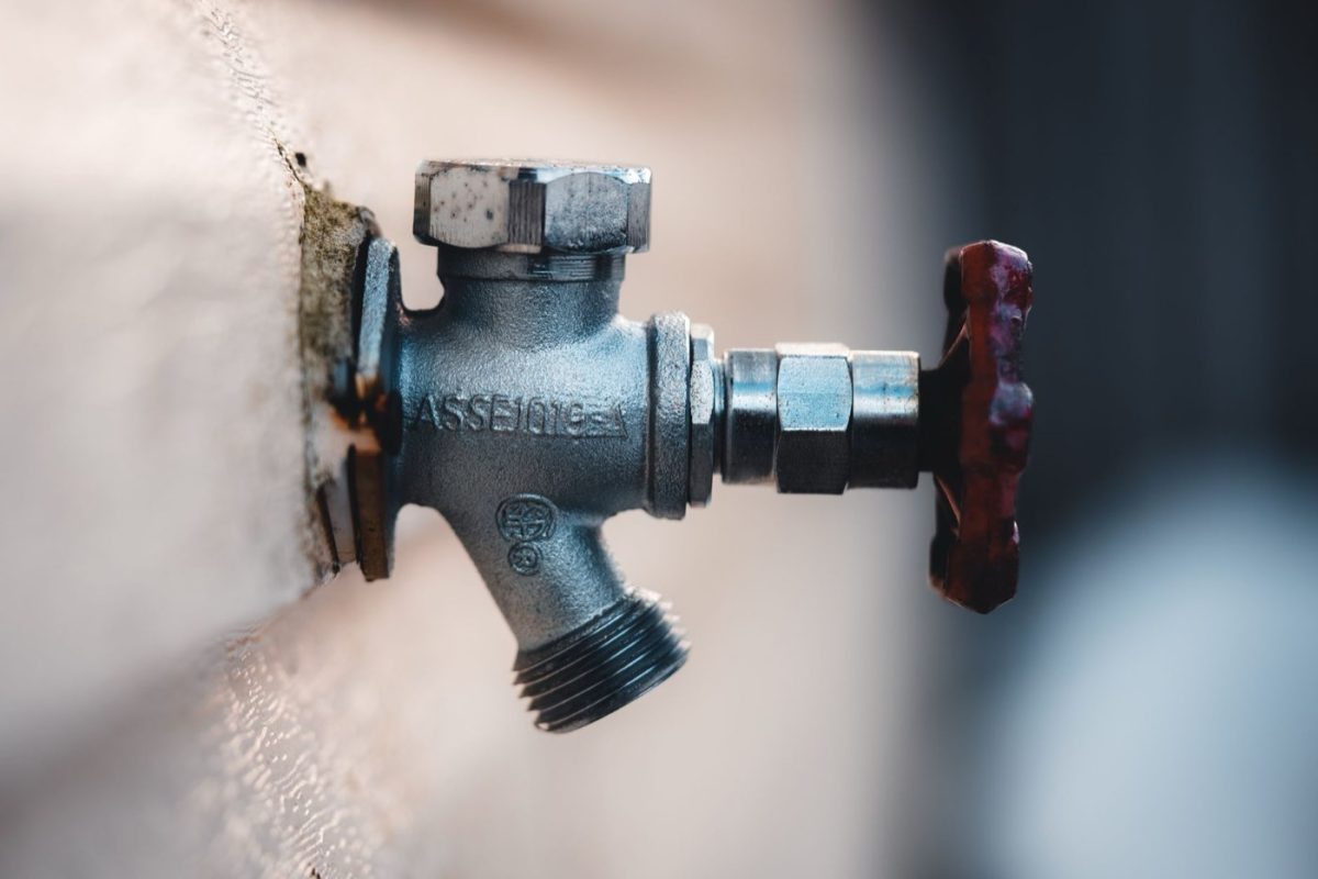Guide pratique pour réduire la consommation d'eau à la maison