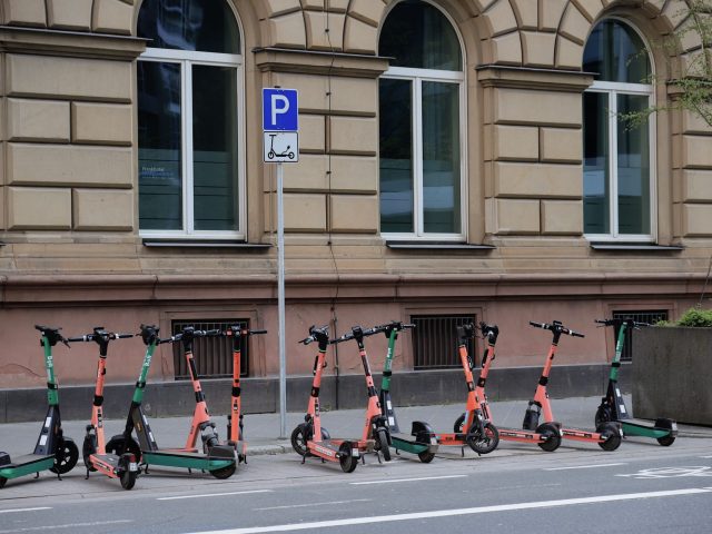 Trottinettes électriques à Nort-sur-Erdre : êtes-vous en règle avec la loi ?