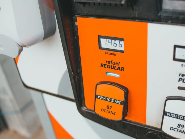 Carburant : comment les habitants de Châteaubriant s’adaptent à la hausse des prix
