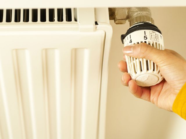 Ce geste simple pour booster vos radiateurs avant l’hiver