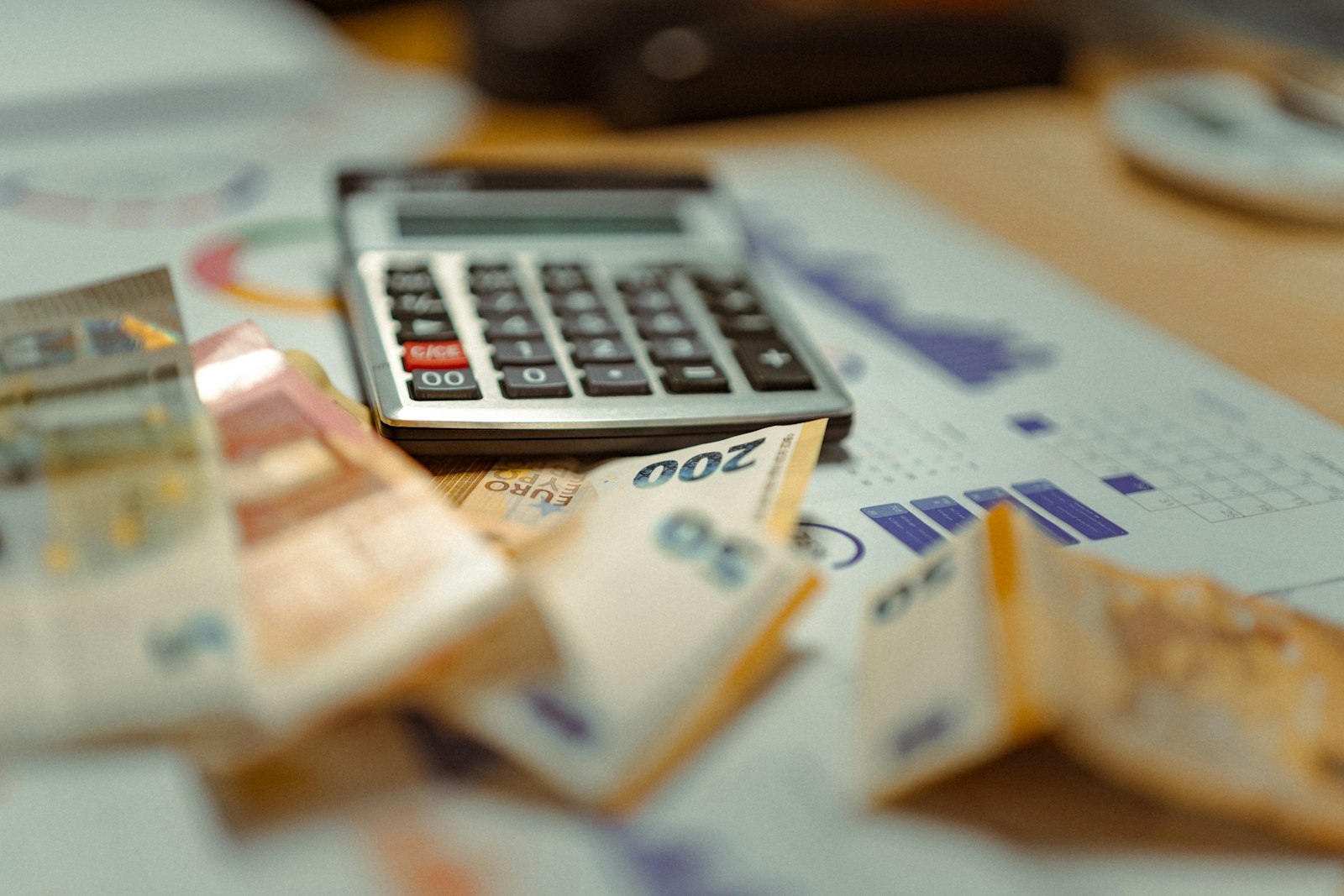 LCL : l'offre Essentiel bondit de 50 % dès 2027, comment limiter l'impact ?