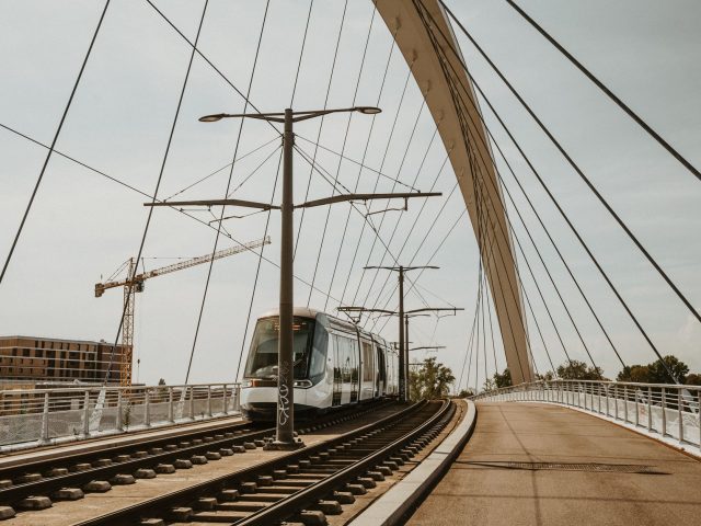 Perturbations à Nantes : Préparez-vous aux interruptions de tramway pendant les vacances
